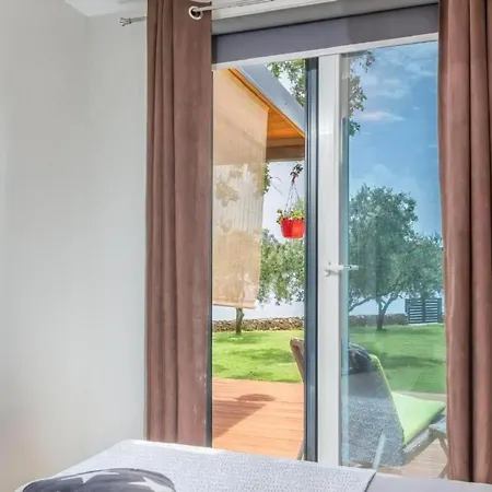 Strandhaus Ive: Beachfront Oasis With Whirlpool And Olive Grove